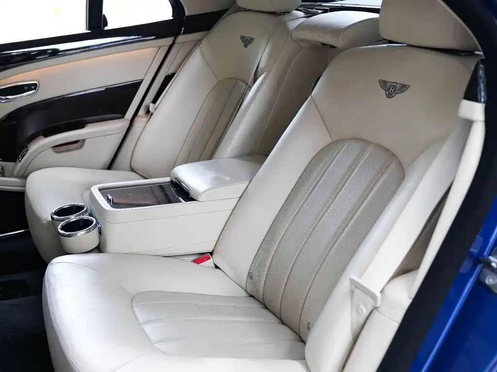 Bentley Mulsanne 2013 — фото 18