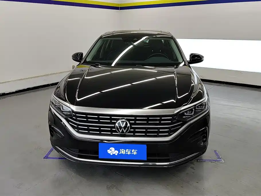 Volkswagen Passat 2022