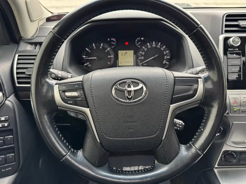 Toyota Prado 2020 — фото 11