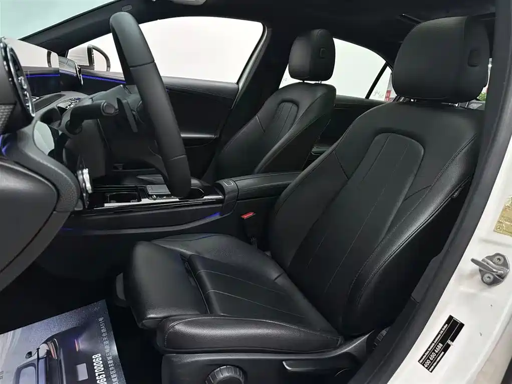Mercedes-Benz A-Class 2020 — фото 19