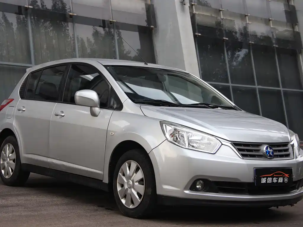 Venucia R50 2014