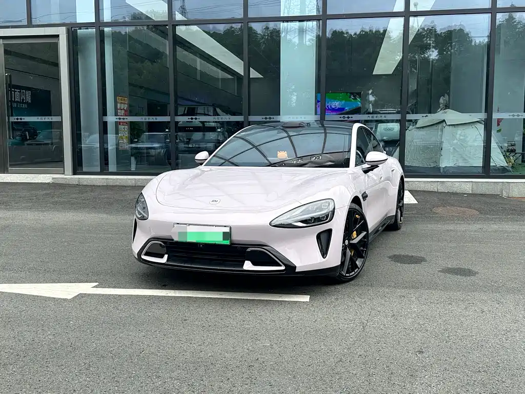 Xiaomi SU7 2024