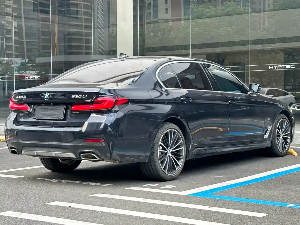BMW 5 Series 2021