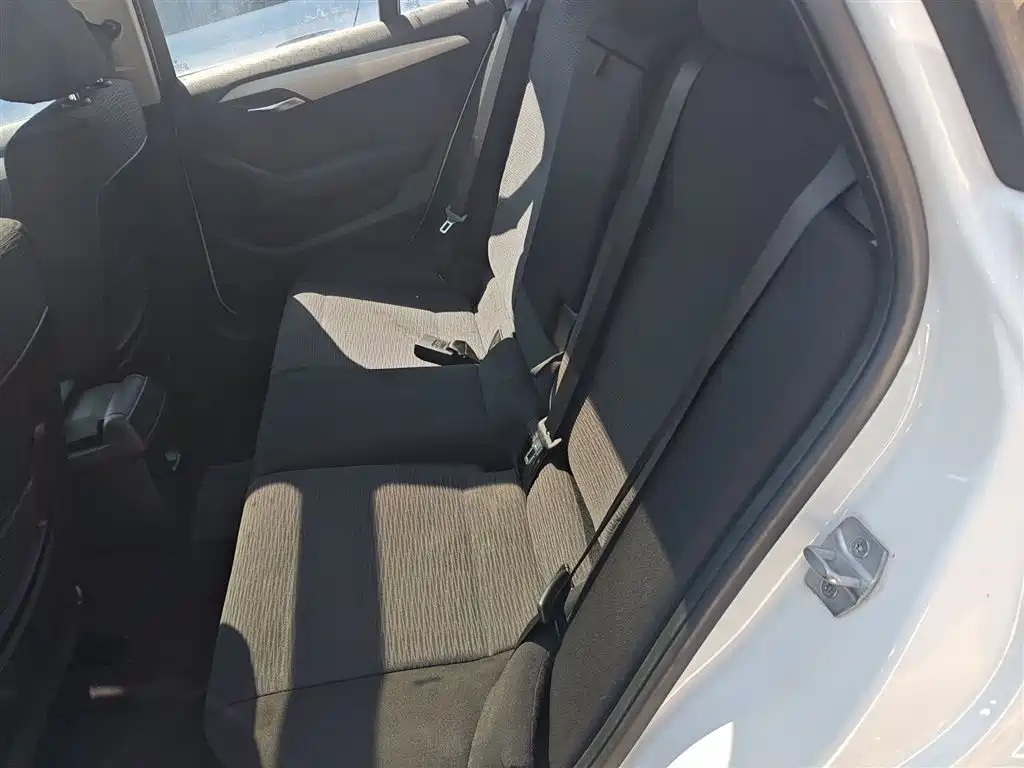 BMW X1 2015 — фото 17
