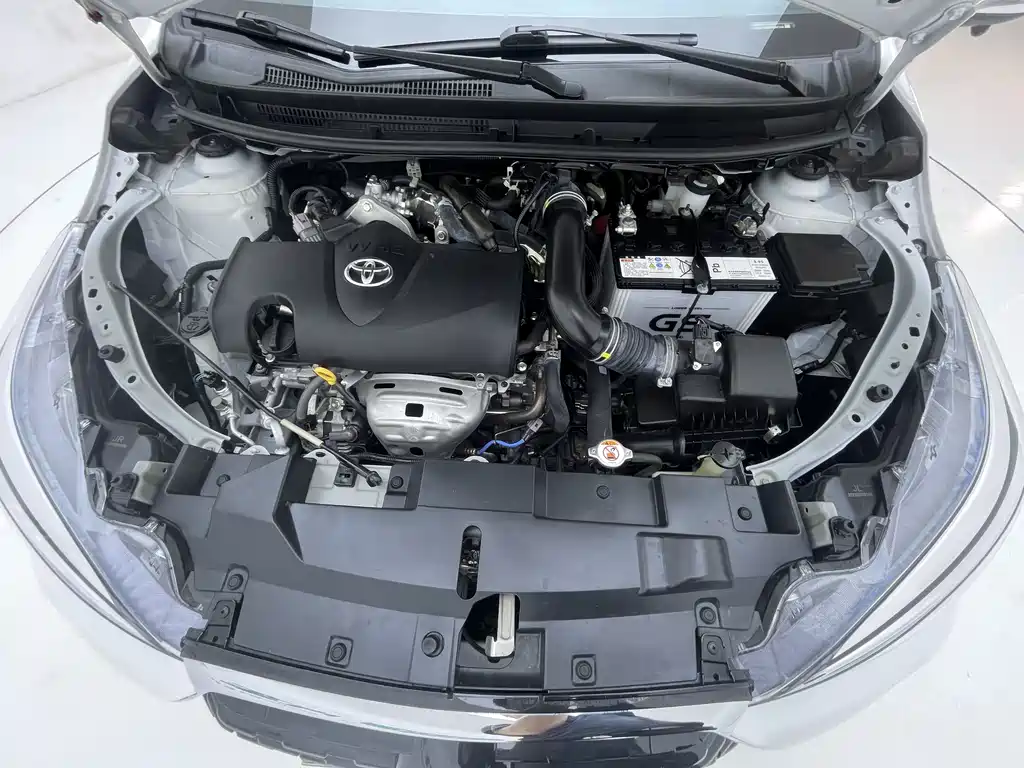 Toyota Yaris L 2023 — фото 30