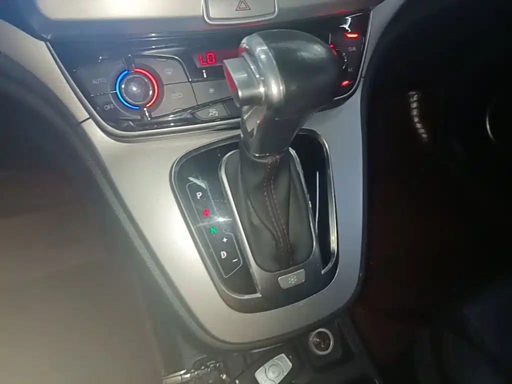 Haval H6 2016 — фото 10