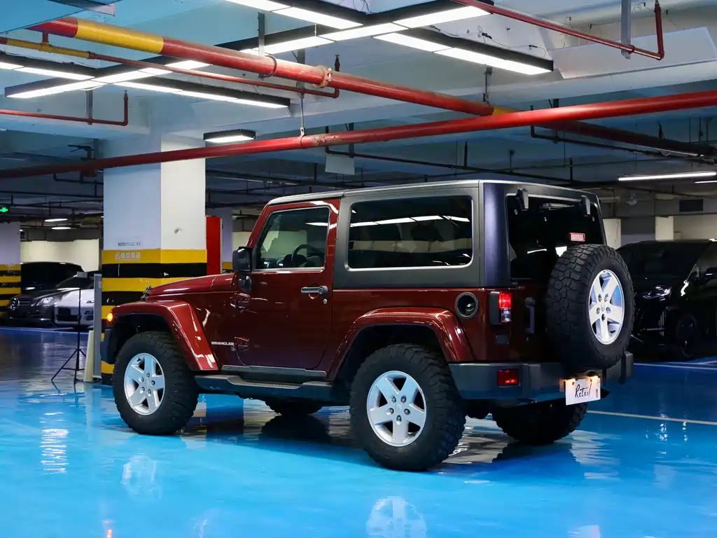 Jeep Wrangler 2010 — фото 3
