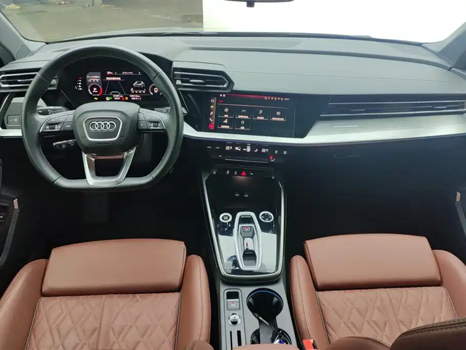 Audi A3 2025 — фото 12