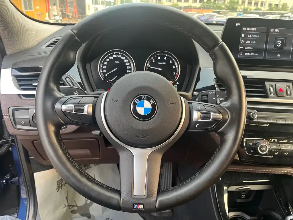 BMW X2 2022 — фото 17