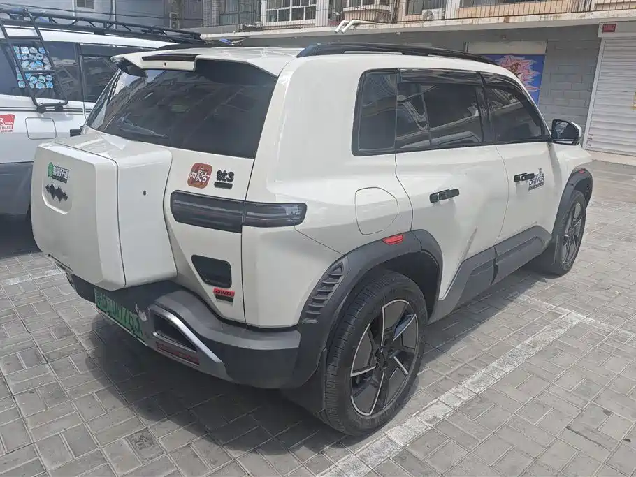 Fang Cheng Bao Titanium 3 2025