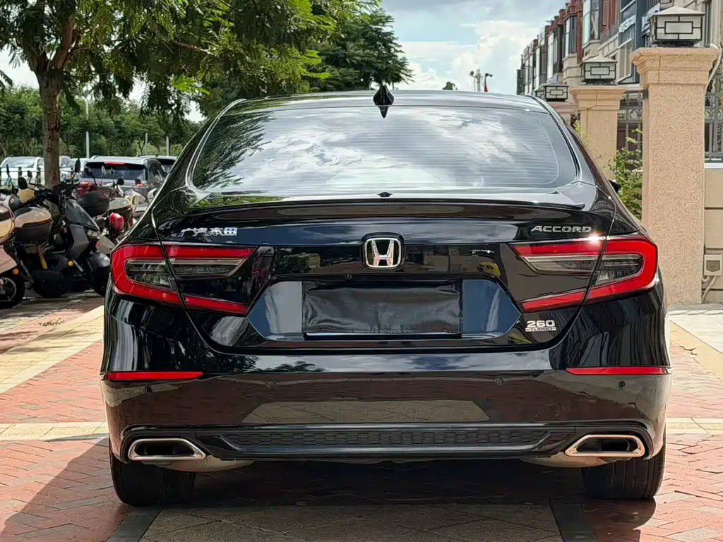 Honda Accord 2023 — фото 8