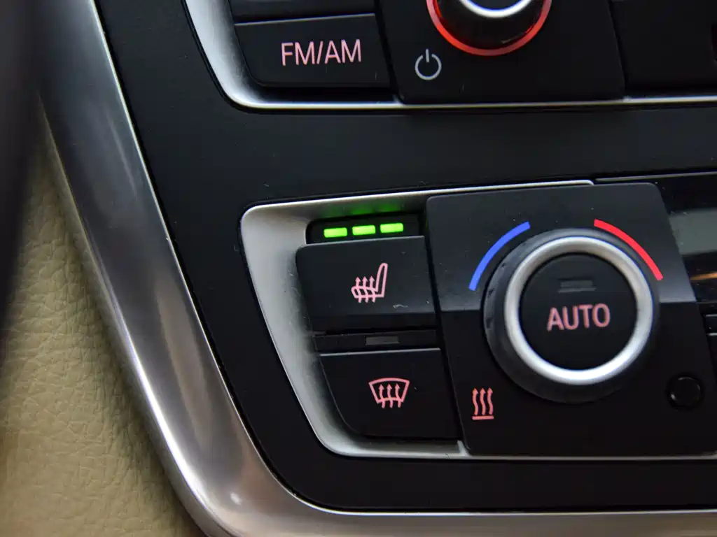 BMW 3 Series 2015 — фото 14