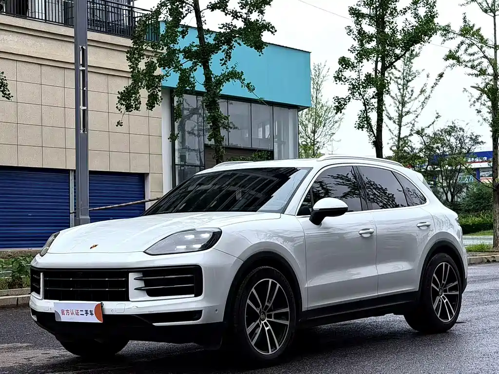 Porsche Cayenne 2024