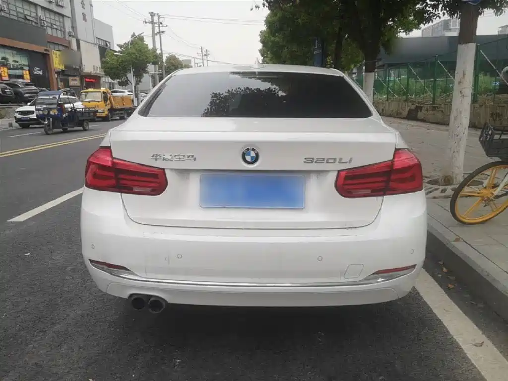 BMW 3 Series 2017