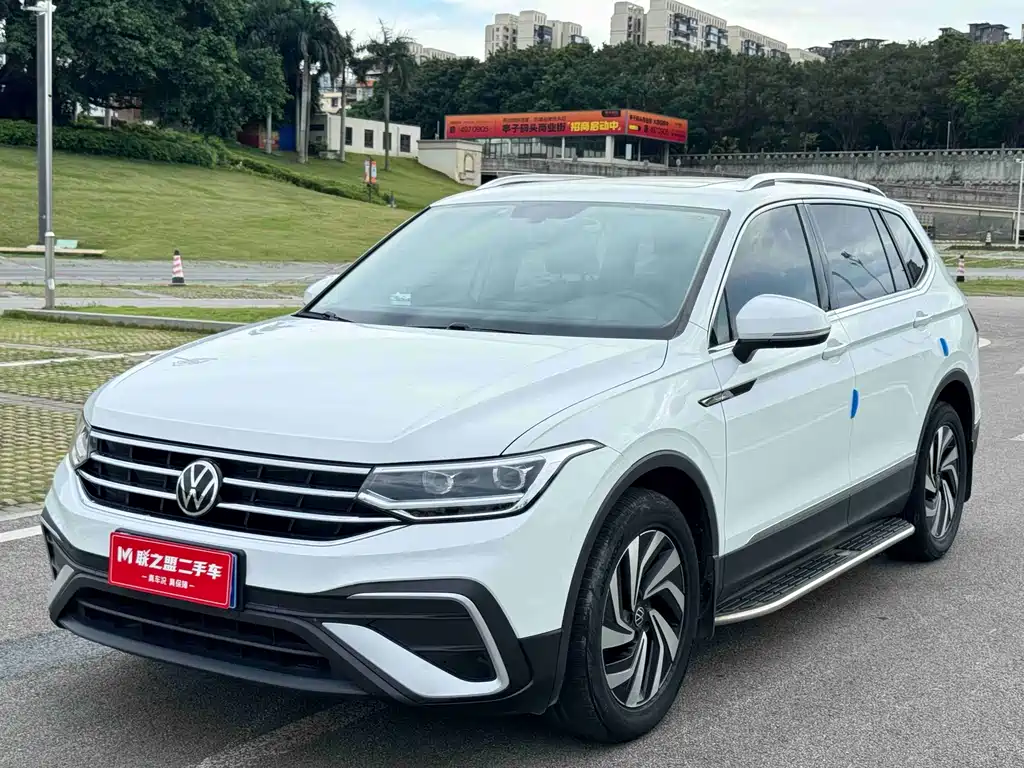 Volkswagen Tiguan L 2023