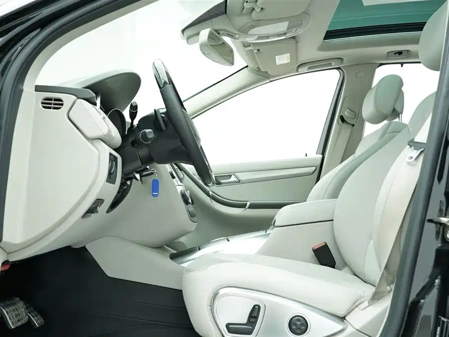 Mercedes-Benz R-Class 2015 — фото 8