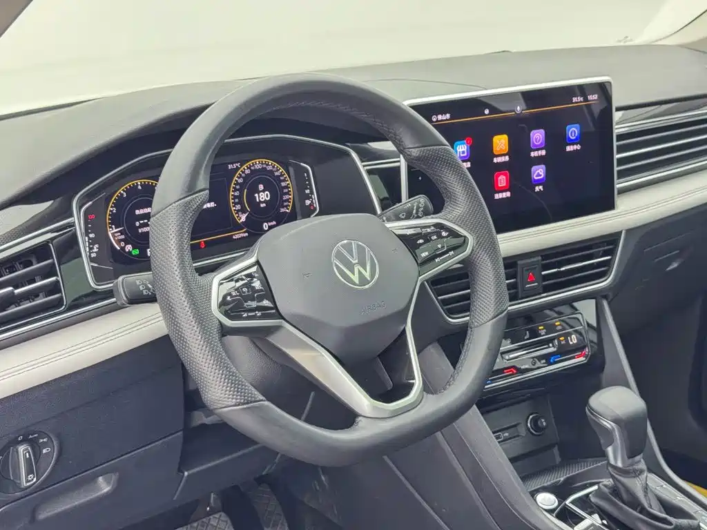 Volkswagen Tiguan L 2021 — фото 18