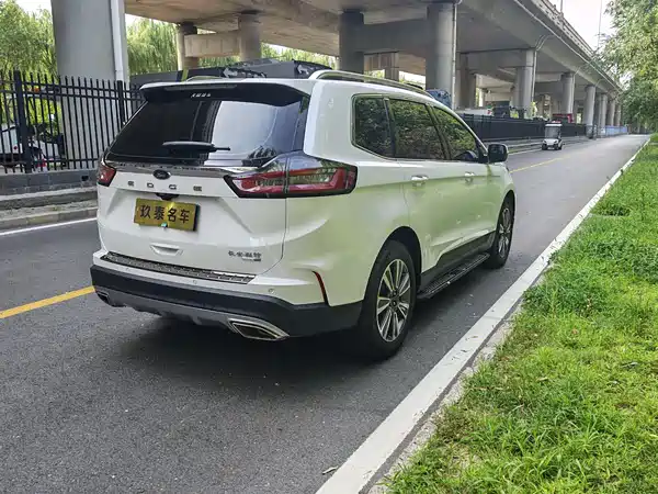 Ford Edge 2021
