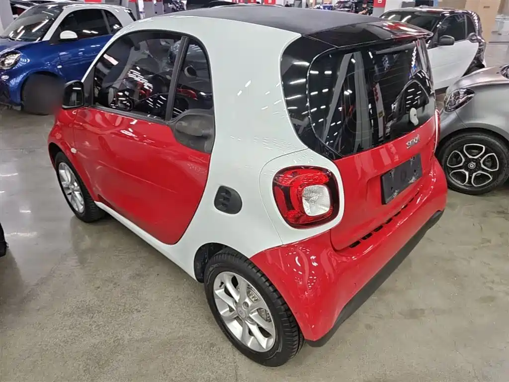 smart Fortwo 2017 — фото 5