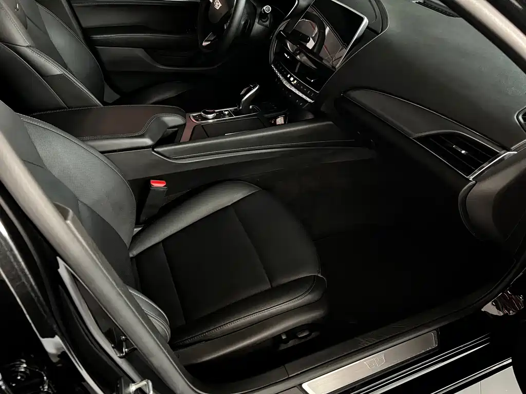 Cadillac CT5 2023 — фото 13