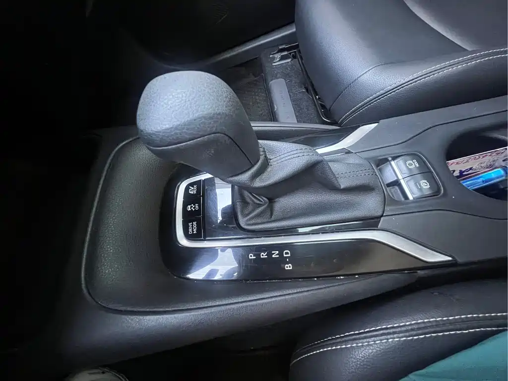 Toyota Corolla 2022 — фото 12