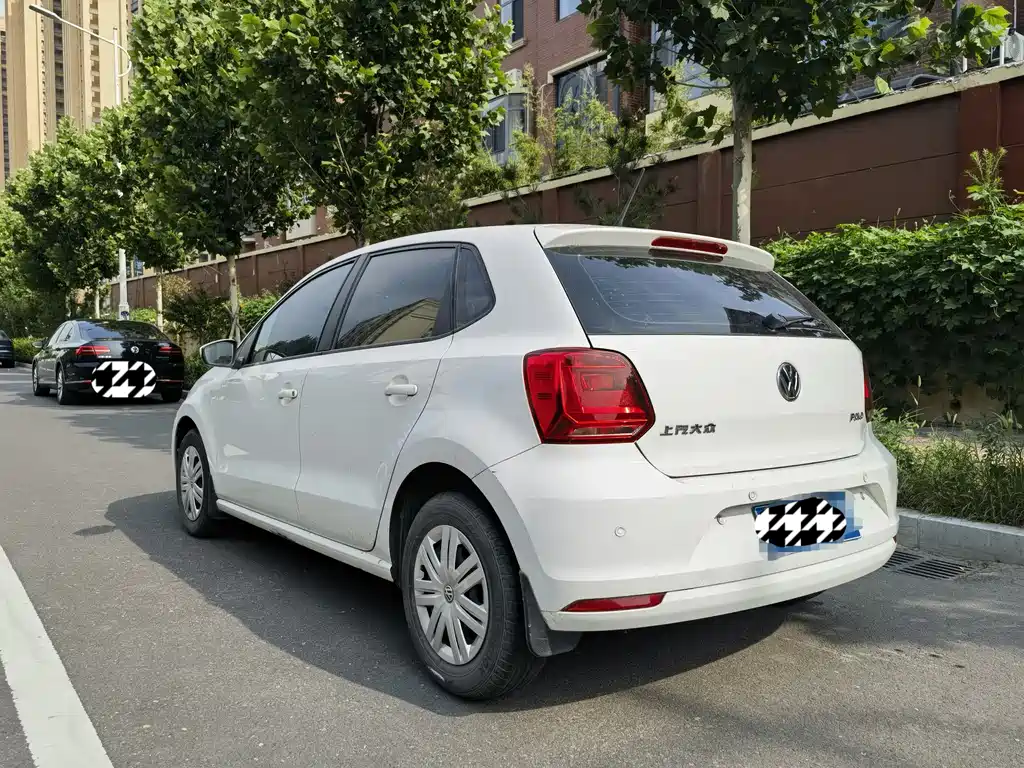 Volkswagen Polo 2017 — фото 14