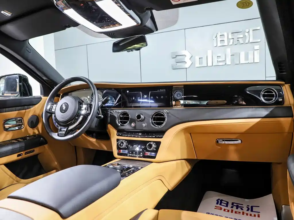 Rolls-Royce Ghost 2023 — фото 10
