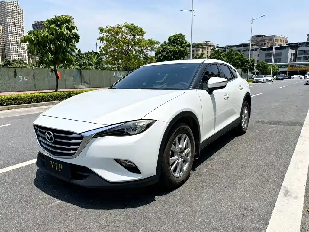 Mazda CX-4 2017 — фото 1