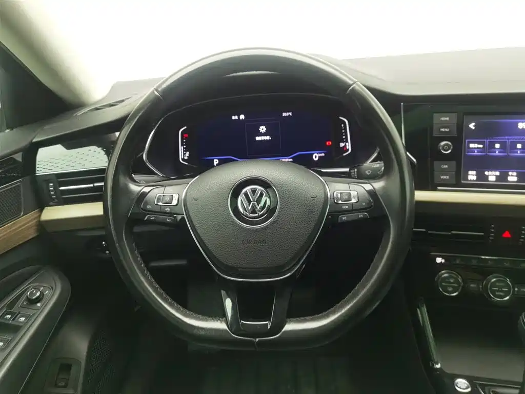 Volkswagen Passat 2019 — фото 11