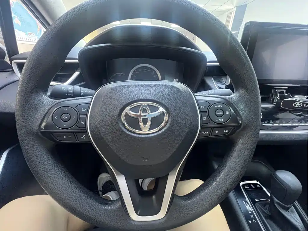 Toyota Corolla 2022 — фото 10