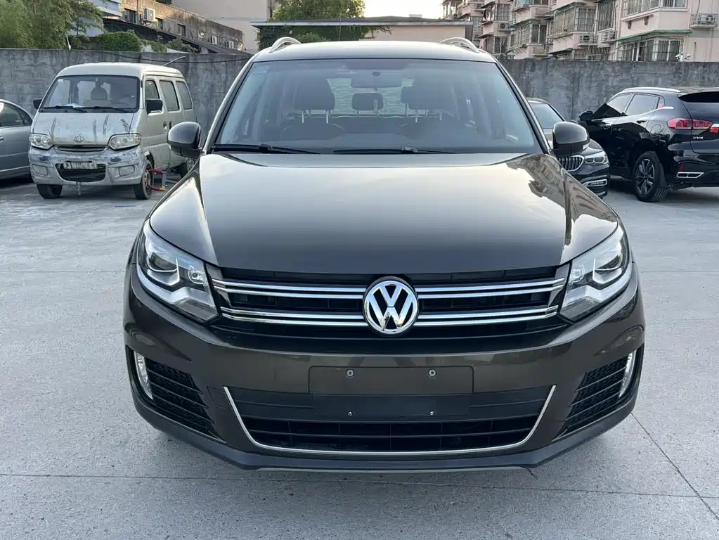 Volkswagen Tiguan 2014 — фото 2