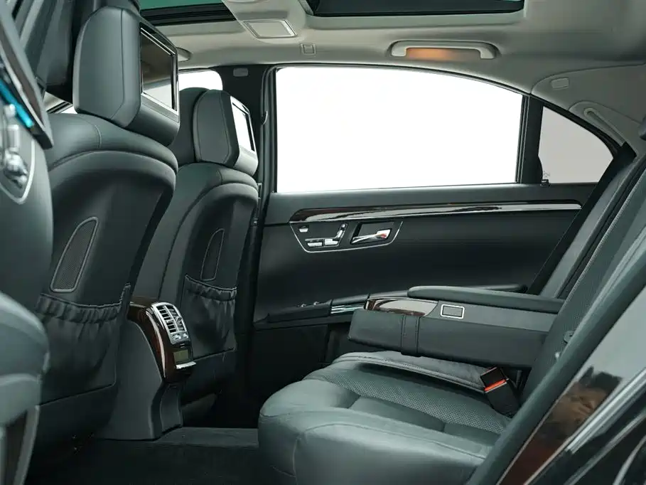 Mercedes-Benz S-Class 2011 — фото 18