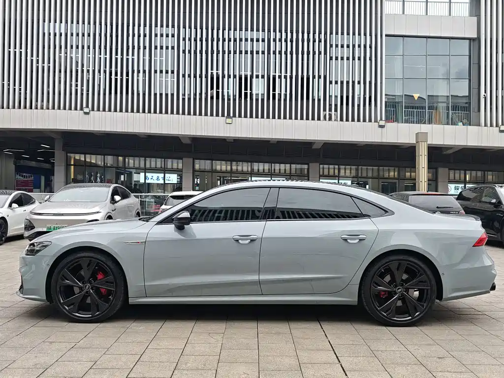 Audi A7L 2024 — фото 3