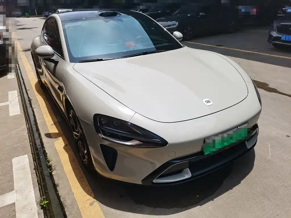 Xiaomi SU7 2025