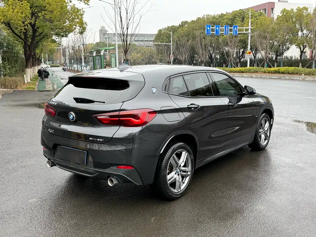 BMW X2 2023 — фото 8