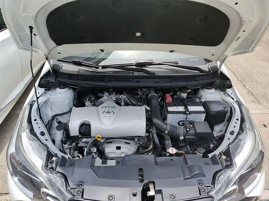 Toyota Yaris L 2019 — фото 16