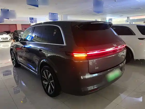 Li Auto L8 2023