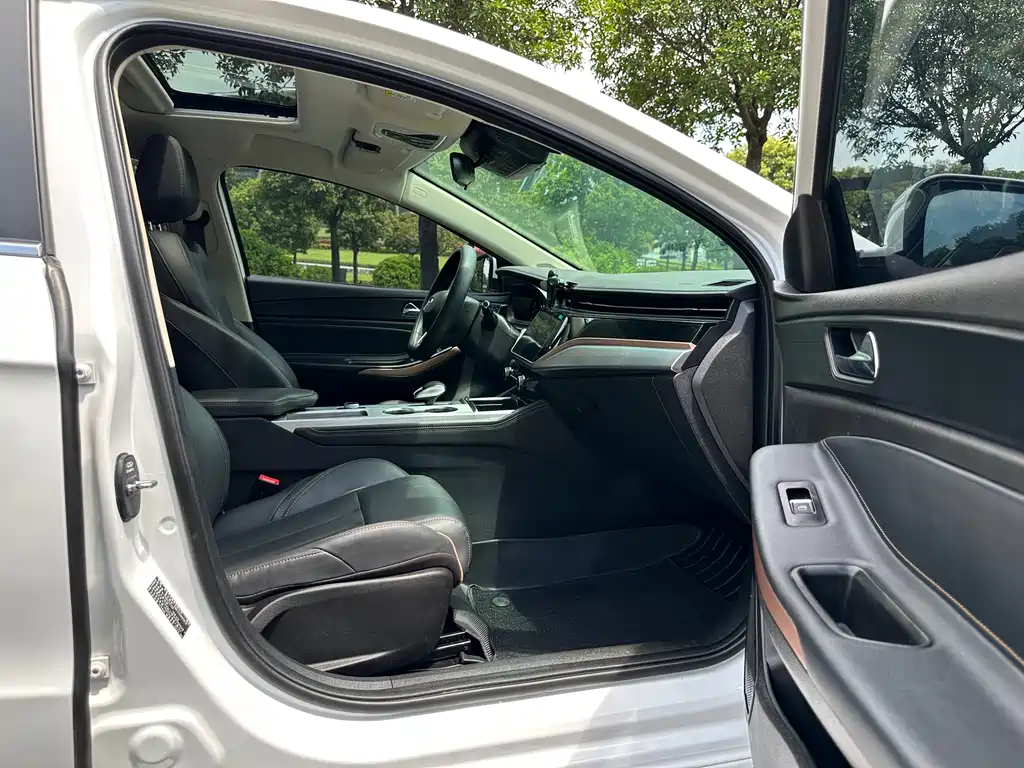 Chery Arrizo 5 PLUS 2023 — фото 10