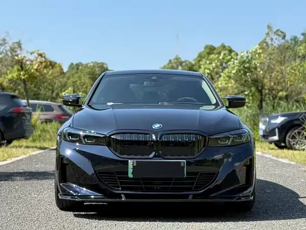 BMW i3 2024