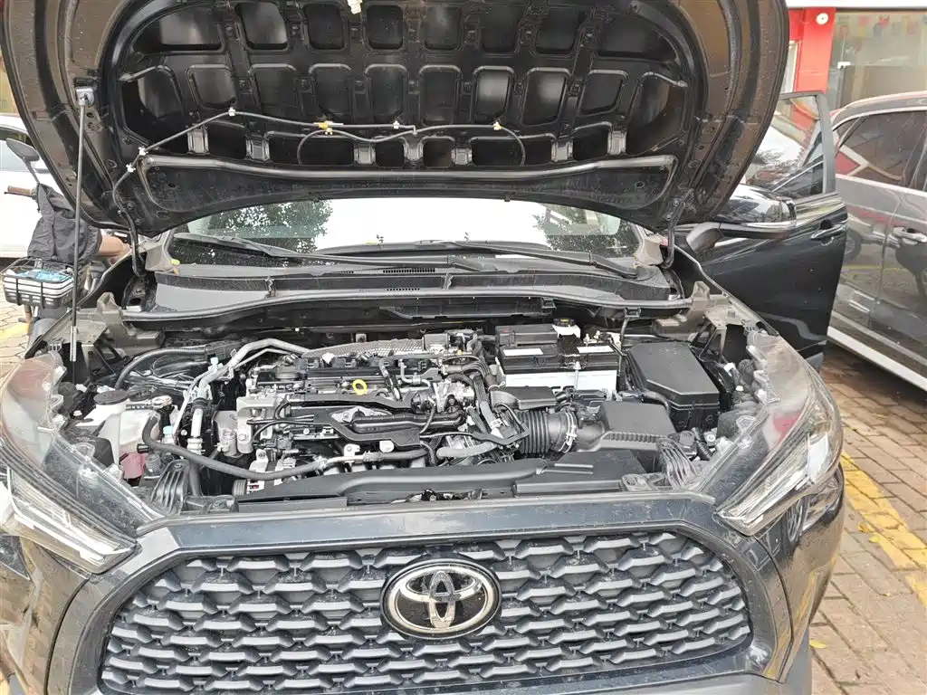 Toyota Corolla Cross 2023 — фото 20
