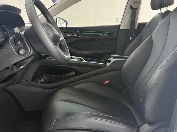 Roewe Ei5 2021