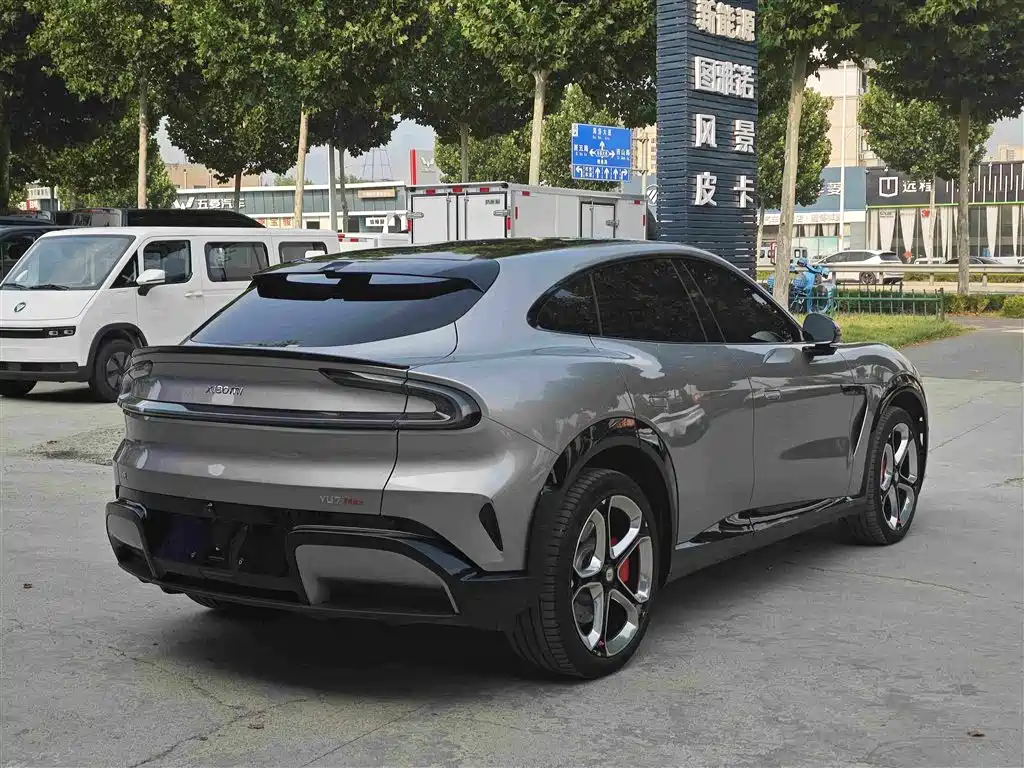 Xiaomi YU7 2025