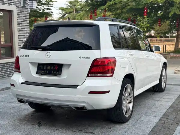 Mercedes-Benz GLK-Class 2012