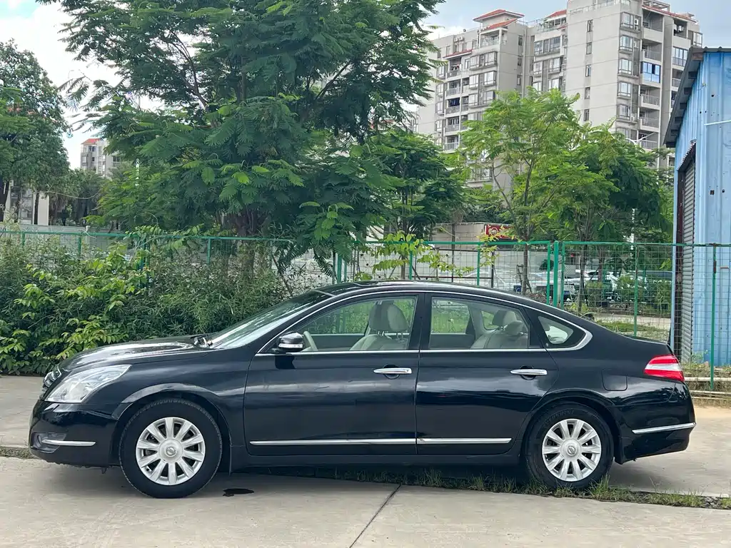 Nissan Teana 2010