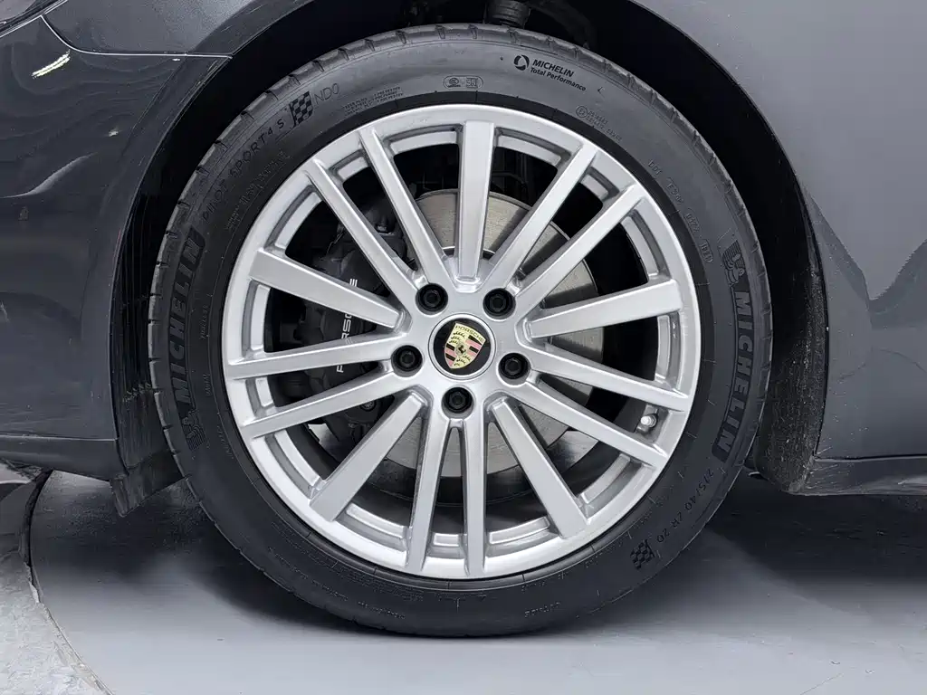 Porsche Panamera 2022 — фото 18