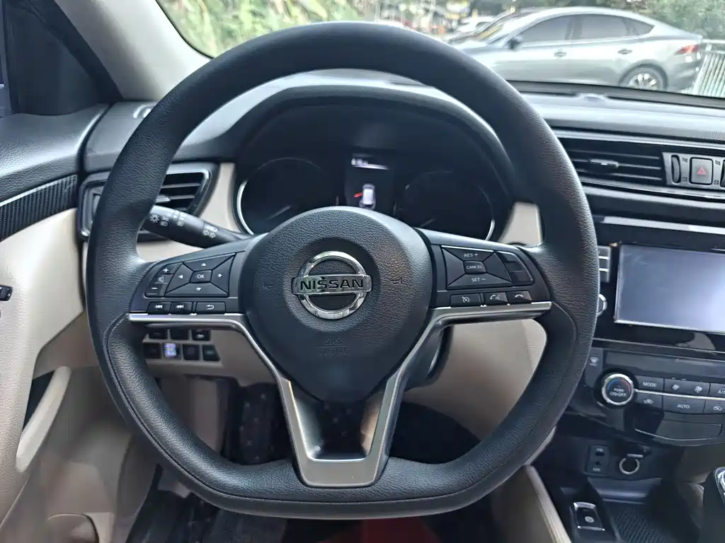 Nissan X-Trail 2017 — фото 11