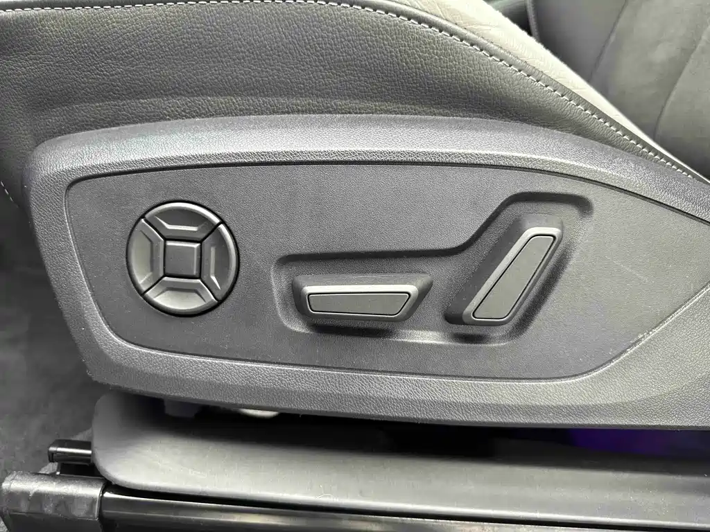 Audi Q3 2023 — фото 11