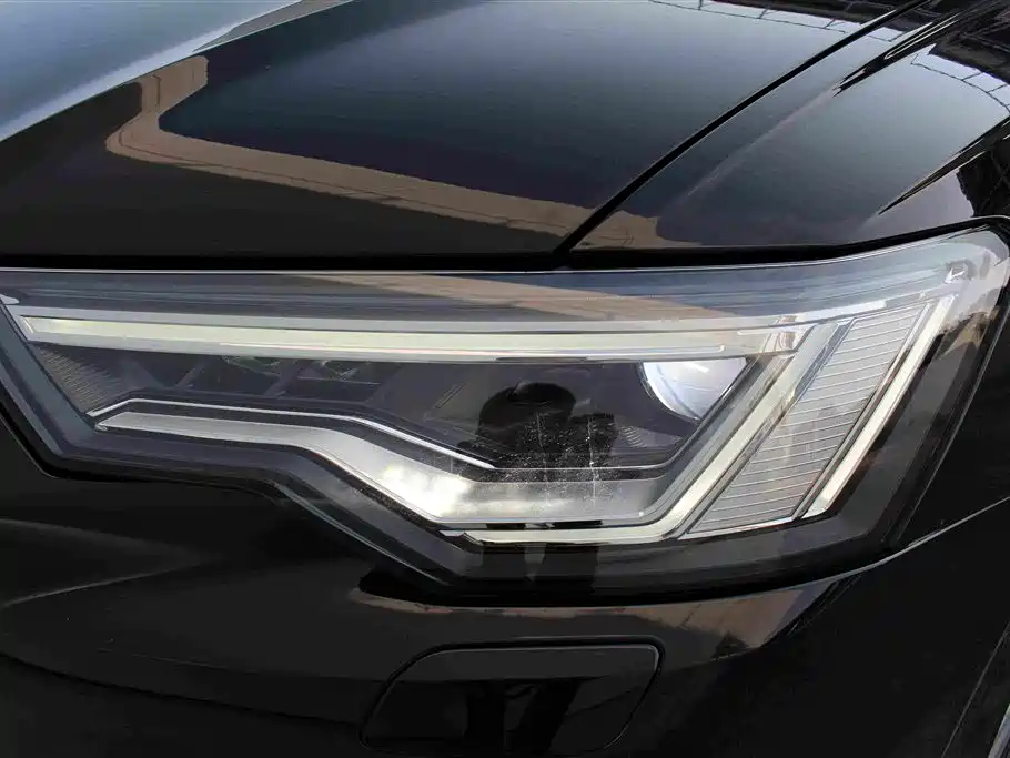 Audi A6L New Energy 2022 — фото 14