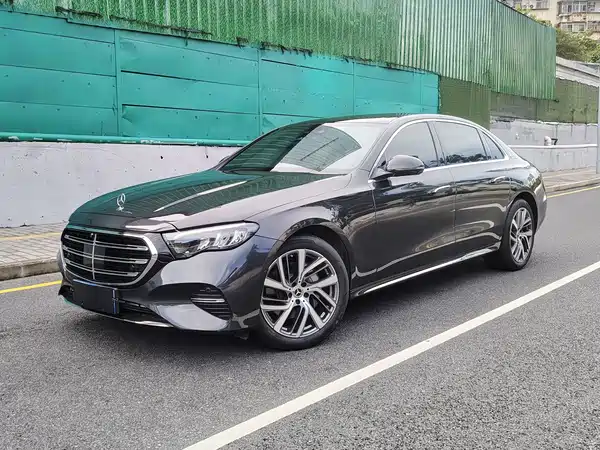 Mercedes-Benz E-Class 2025