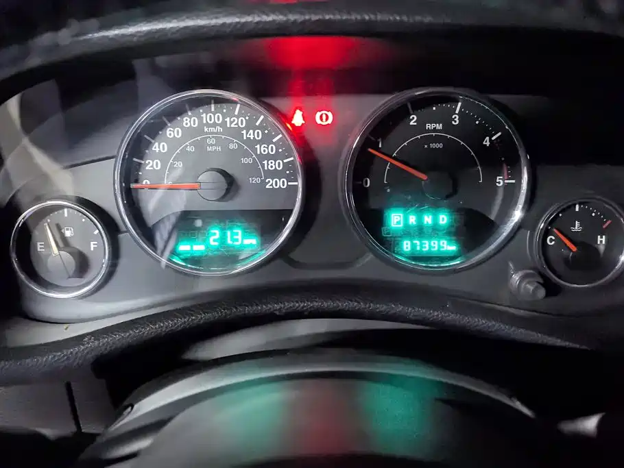 Jeep Wrangler 2016 — фото 14